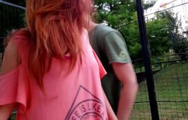 Xsexo fazendo sexo com ruiva gostosa ao ar livre no parque